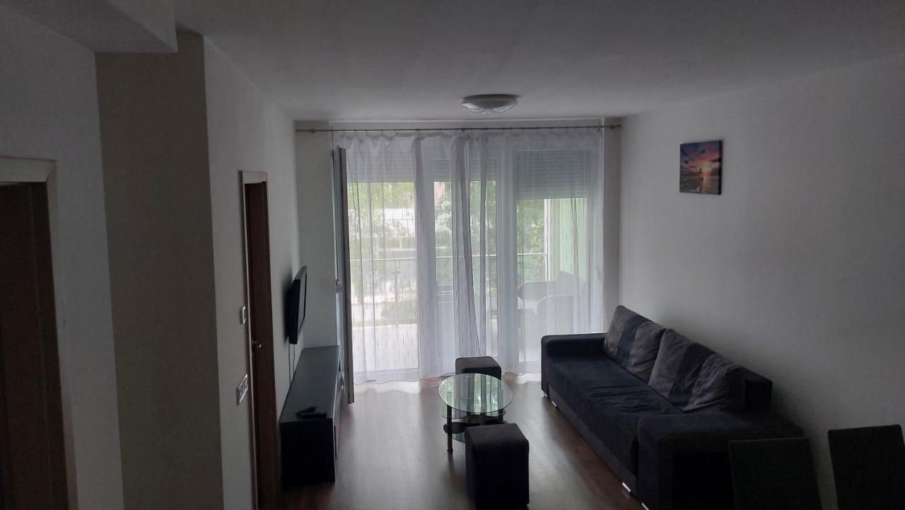 Lido Riviera Apartman 발라톤엘 외부 사진