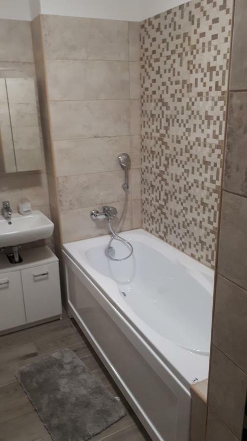 Lido Riviera Apartman 발라톤엘 외부 사진
