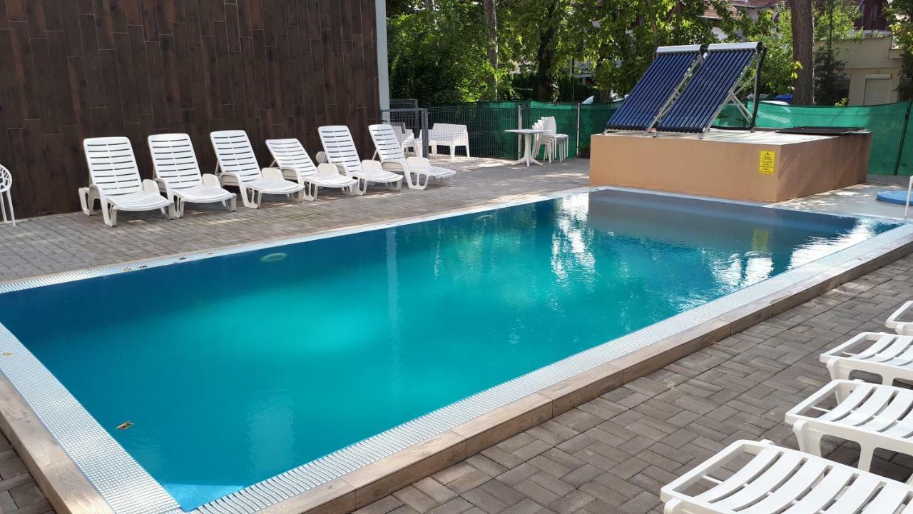 Lido Riviera Apartman 발라톤엘 외부 사진